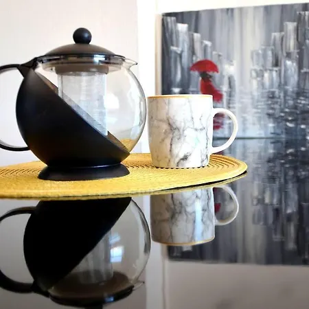 Sunny Flat In The Center Of Tirana, 2 Min. Walk