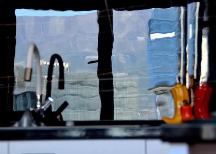 Sunny Flat In The Center Of Tirana, 2 Min. Walk Tirana