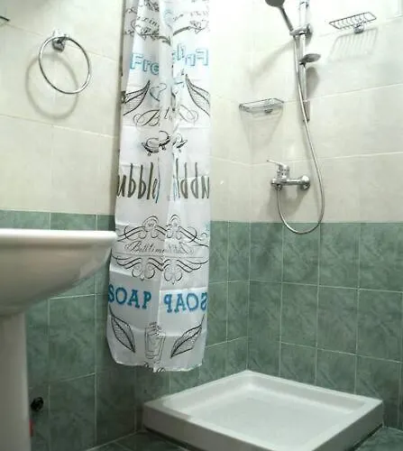 Sunny Flat In The Center Of Tirana, 2 Min. Walk Lejlighed